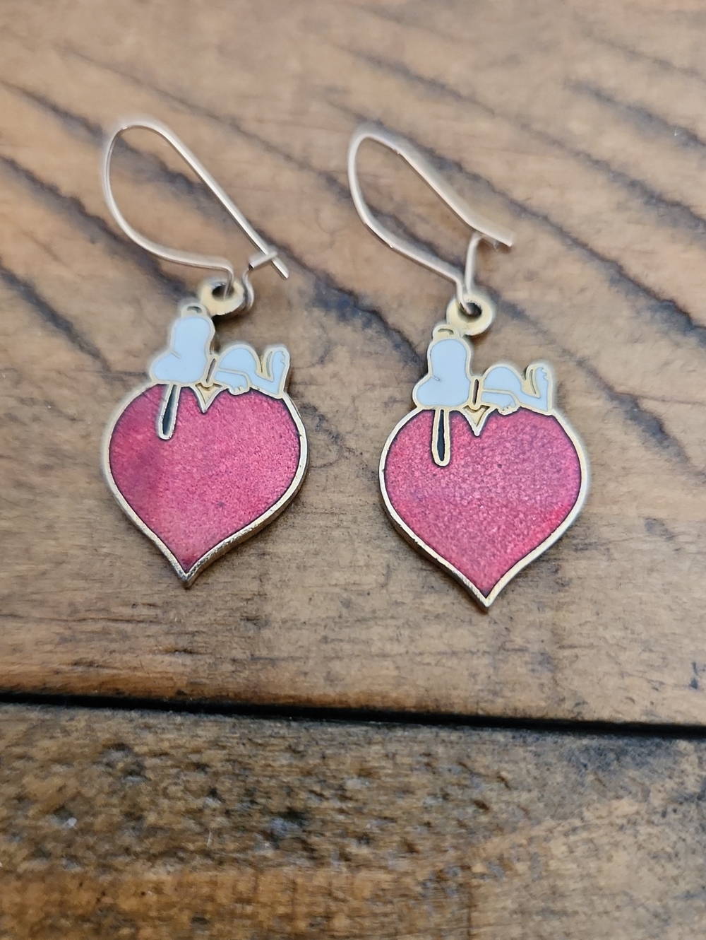 Red Enamel Heart With Snoopy On Top Drop Earrings